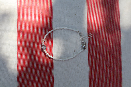 Armband: zilveren smiley - wit