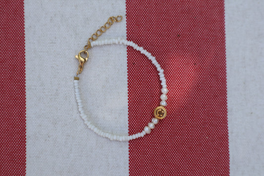 Armband: gouden smiley - wit