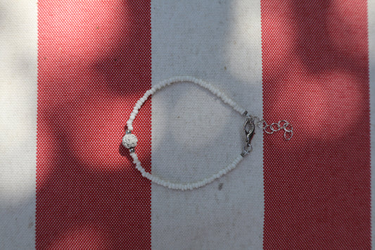 Armband: witte natuursteen - zilver