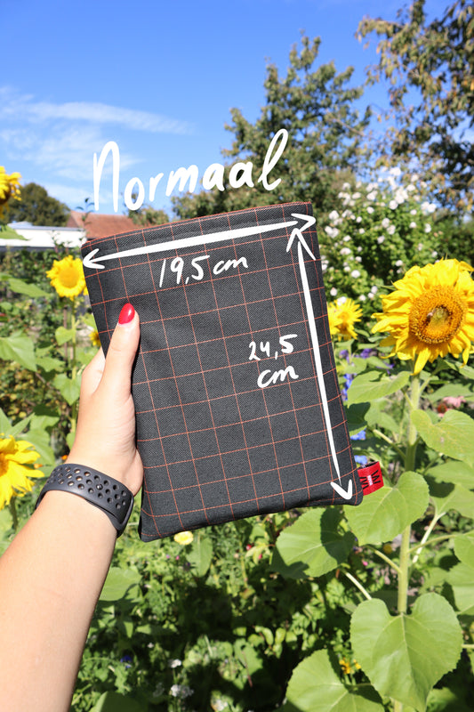 Normaal-size: zwarte ruit